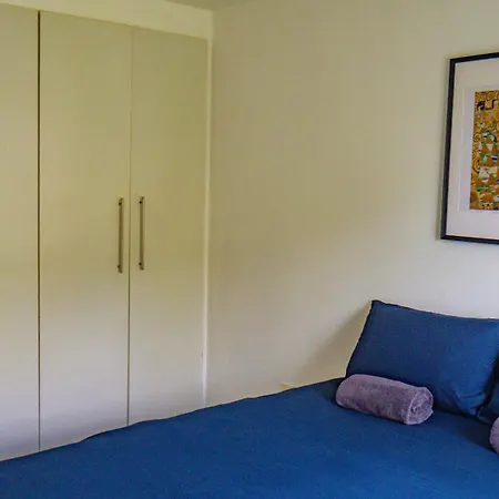 Comfortable 2-bedroom Near Airport Daire Dublin
