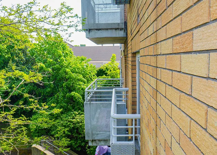 Comfortable 2-bedroom Near Airport