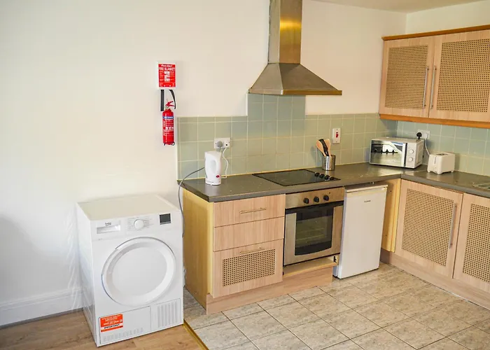 Comfortable 2-bedroom Near Airport * Dublin