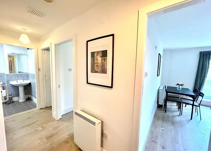 Apartman Comfortable 2-bedroom Near Airport