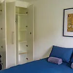 Comfortable 2-bedroom Near Airport *