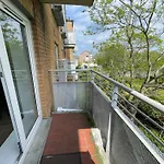 Lejlighed Comfortable 2-bedroom Near Airport *